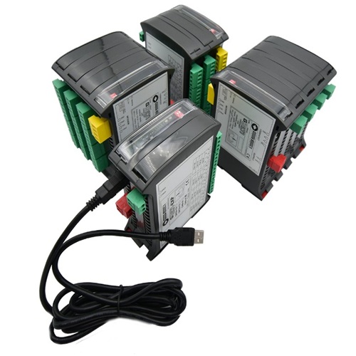 Unità di acquisizione dati intrinsecamente sicura e sistema di acquisizione e alimentazione dei sensori